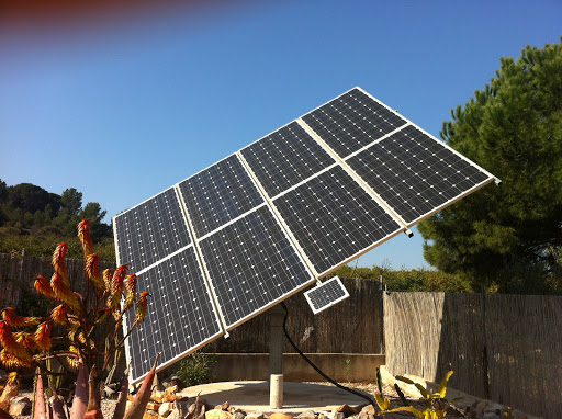 Implica-T Desarrollo Sostenible | Autoconsumo, Energía Solar, Aerotermia, Recarga Vehículo Eléctrico