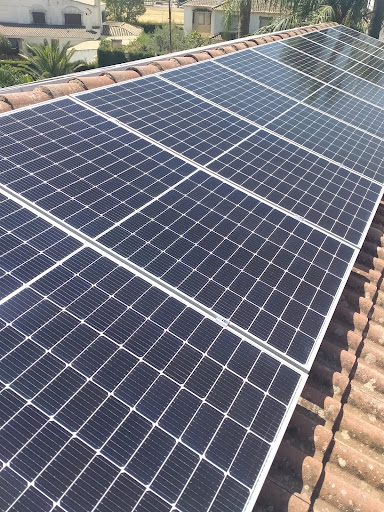 MenaElect Renovables cordoba, Placas Solares, autoconsumo Fotovoltaico, Termica,